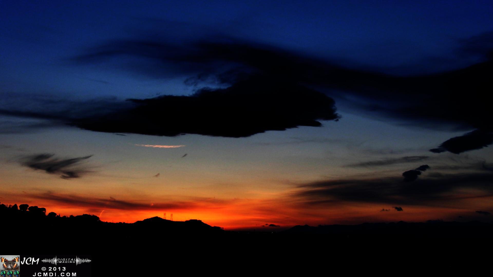 3-9-2010 Spectacular UFO lenticular Cloud and sunset stills with rainbow ice crystals